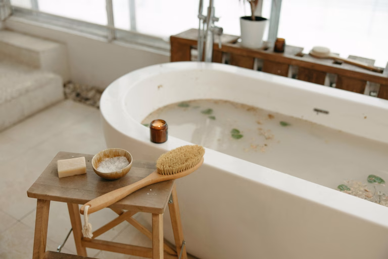 Dead Sea Salt Bath Benefits: