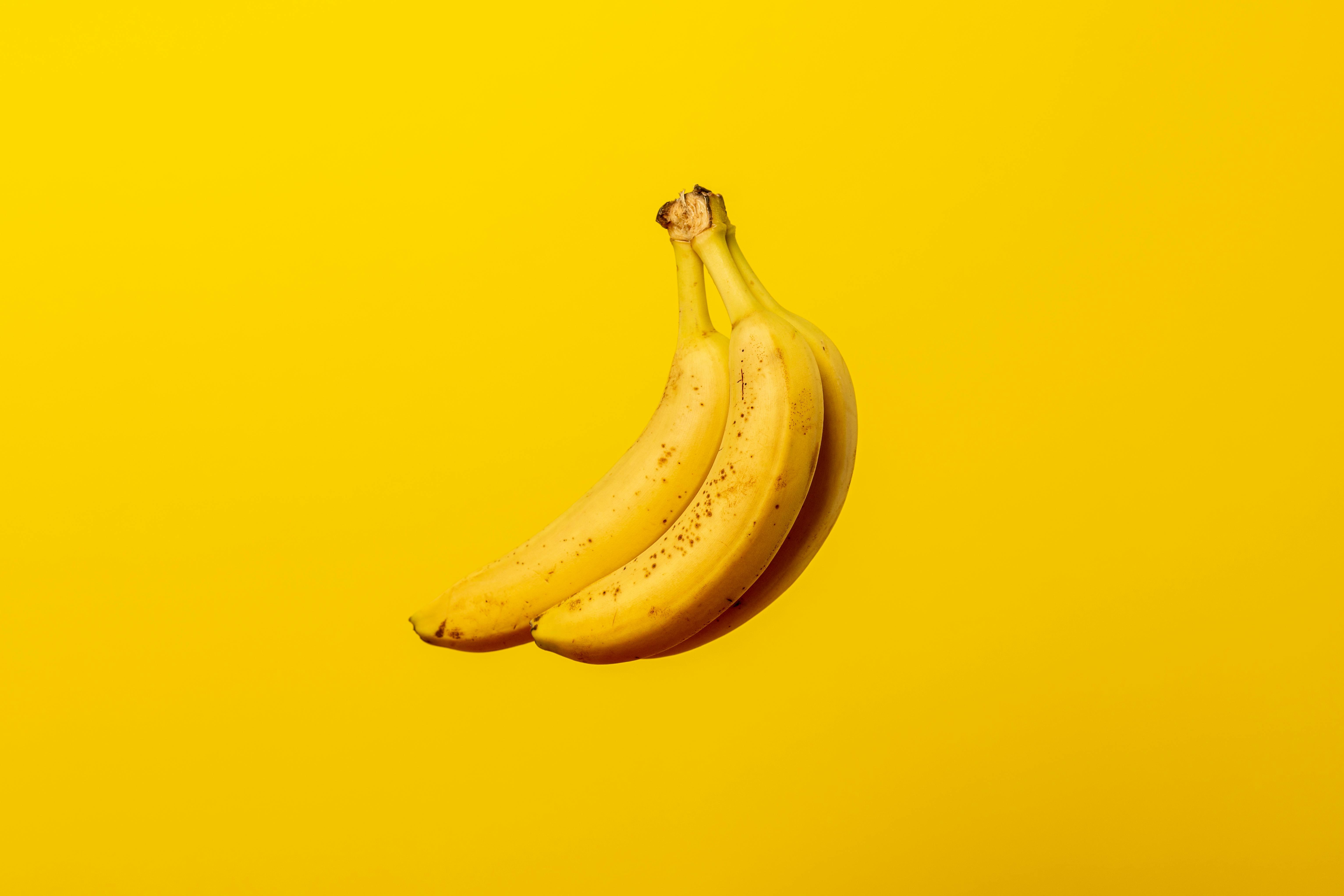 7 Benefits of Banana Today: Why You Should Eat a Banana Daily